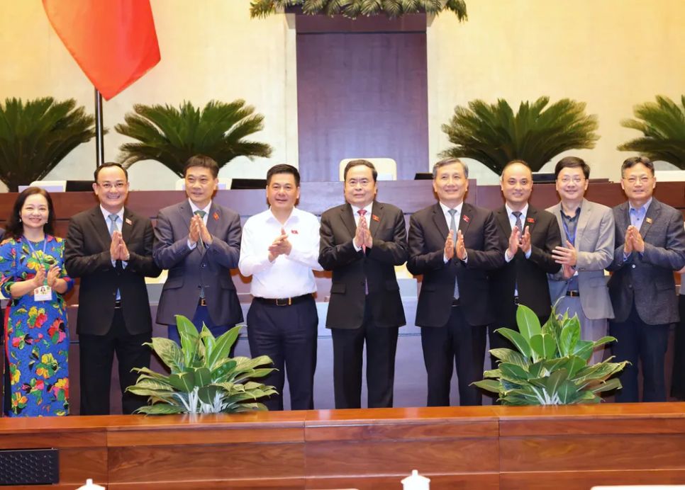 Chủ tịch Quốc hội Trần Thanh Mẫn và các đại biểu tại phiên thảo luận ở hội trường, chiều 18-6. Ảnh: QUANG PHÚC Chủ tịch Quốc hội Trần Thanh Mẫn và các đại biểu tại phiên thảo luận ở hội trường, chiều 18-6. Ảnh: QUANG PHÚC