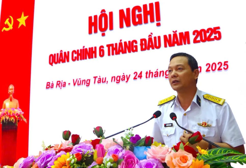 Đại tá Nguyễn Văn Quán phát biểu tại Hội nghị. Ảnh: NHƯ THÀNH Đại tá Nguyễn Văn Quán phát biểu tại Hội nghị. Ảnh: NHƯ THÀNH