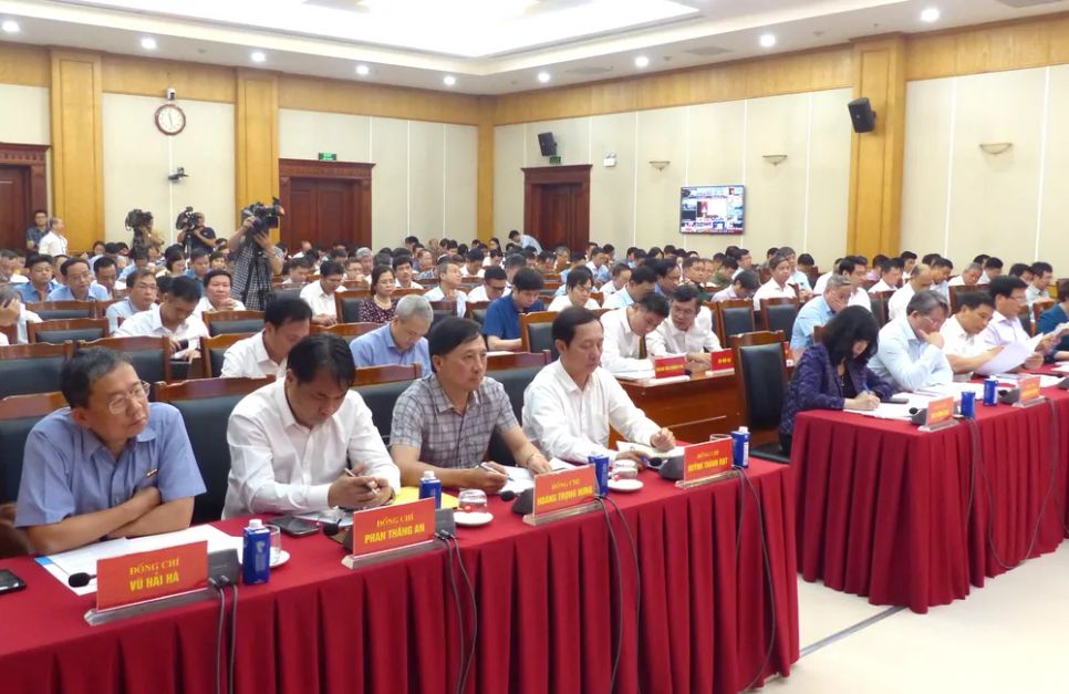 Các đại biểu dự hội nghị tại điểm cầu Văn phòng Trung ương Đảng. Ảnh: TRẦN BÌNH Các đại biểu dự hội nghị tại điểm cầu Văn phòng Trung ương Đảng. Ảnh: TRẦN BÌNH
