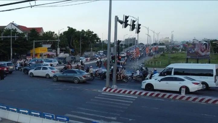 Nút giao thông cầu Hòa Xuân Nút giao thông cầu Hòa Xuân
