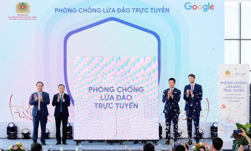 Google cùng Cục An ninh mạng và phòng, chống tội phạm sử dụng công nghệ cao công bố hợp tác Google cùng Cục An ninh mạng và phòng, chống tội phạm sử dụng công nghệ cao công bố hợp tác