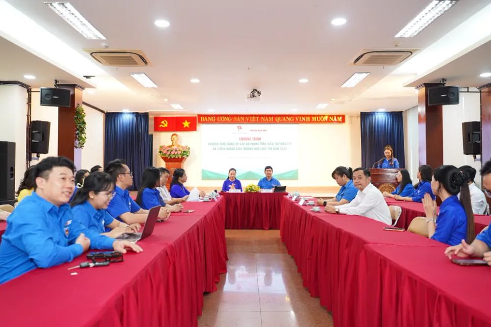 Không khí gần gũi, thân tình tại buổi gặp