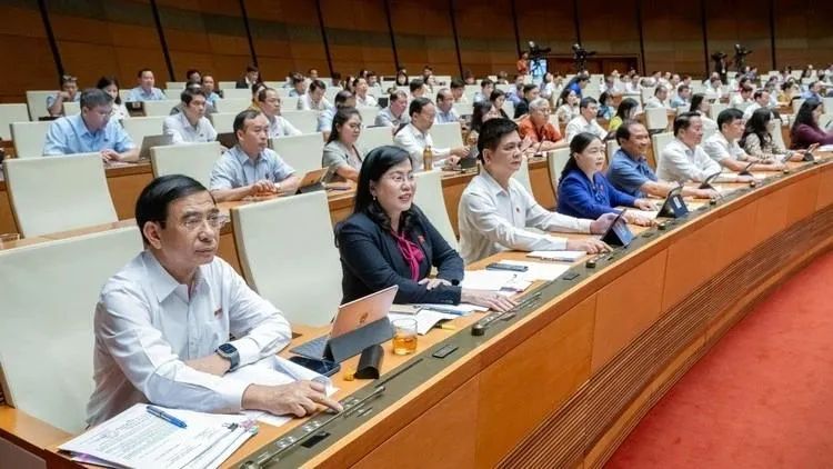 Quốc hội thông qua các luật trước khi bế mạc Quốc hội thông qua các luật trước khi bế mạc
