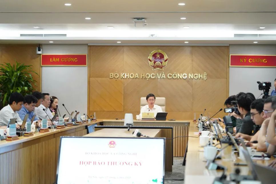 Quang cảnh cuộc họp báo Quang cảnh cuộc họp báo