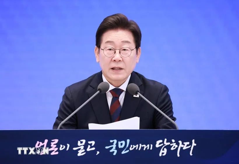 Tổng thống Hàn Quốc Lee Jae Myung phát biểu trong cuộc họp báo nhân dịp tròn một tháng nhậm chức. Ảnh: Yonhap Tổng thống Hàn Quốc Lee Jae Myung phát biểu trong cuộc họp báo nhân dịp tròn một tháng nhậm chức. Ảnh: Yonhap