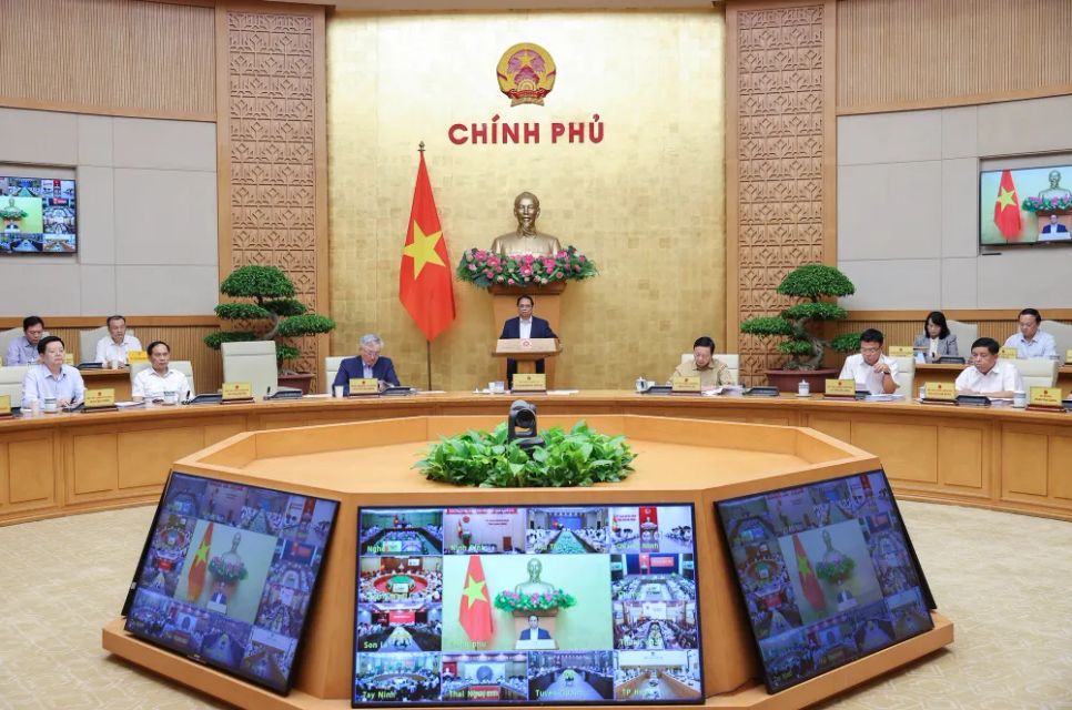 Thủ tướng chủ trì hội nghị trực tuyến Chính phủ với 34 tỉnh thành và hơn 3.300 xã, phường, đặc khu. Ảnh: VIẾT CHUNG Thủ tướng chủ trì hội nghị trực tuyến Chính phủ với 34 tỉnh thành và hơn 3.300 xã, phường, đặc khu. Ảnh: VIẾT CHUNG