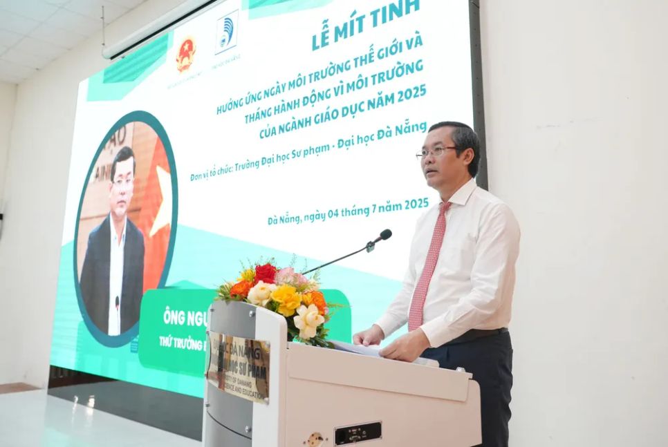 Ông Nguyễn Văn Phúc, Thứ trưởng Bộ GD-ĐT phát biểu. Ảnh: XUÂN QUỲNH Ông Nguyễn Văn Phúc, Thứ trưởng Bộ GD-ĐT phát biểu. Ảnh: XUÂN QUỲNH