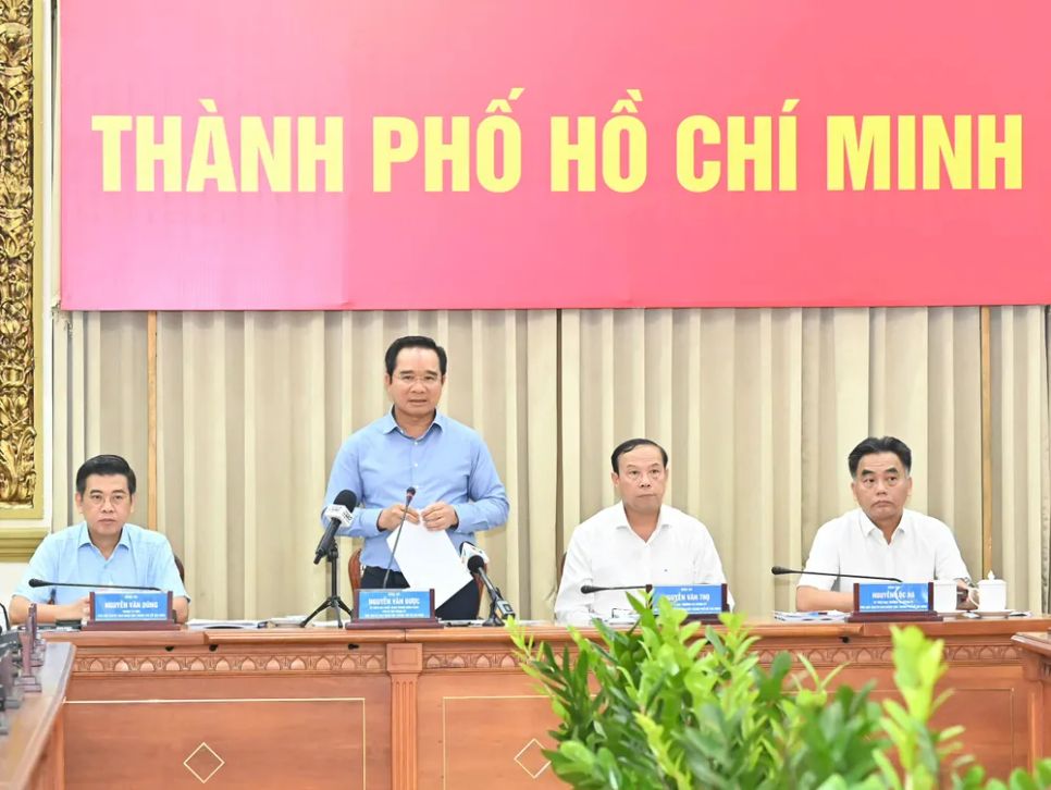 Thường trực UBND TPHCM chủ trì phiên họp. Ảnh: VIỆT DŨNG Thường trực UBND TPHCM chủ trì phiên họp. Ảnh: VIỆT DŨNG