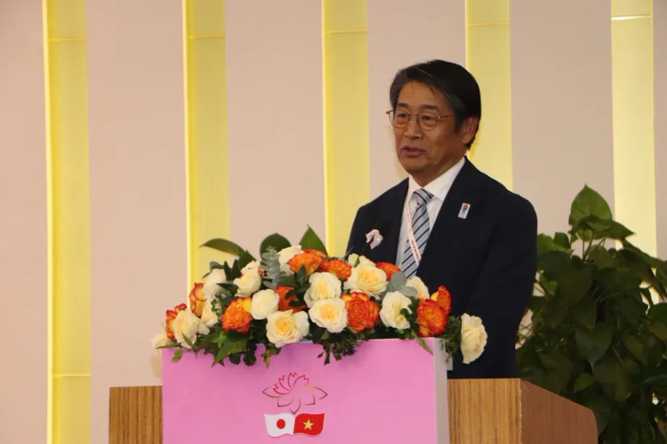 Ông ITO Naoki, Đại sứ Đặc mệnh Toàn quyền Nhật Bản tại Việt Nam phát biểu Ông ITO Naoki, Đại sứ Đặc mệnh Toàn quyền Nhật Bản tại Việt Nam phát biểu