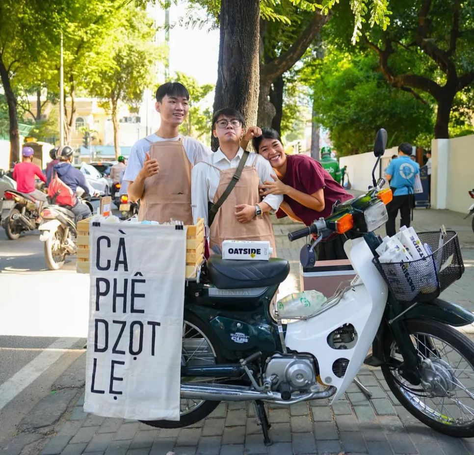 Một ”quán” cà phê di động của sinh viên Một ”quán” cà phê di động của sinh viên