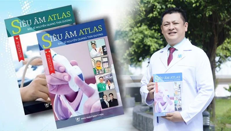 Bác sĩ Nguyễn Quang Thái Dương và cuốn sách Siêu âm Atlas – tập 2 Ảnh: BVCC Bác sĩ Nguyễn Quang Thái Dương và cuốn sách Siêu âm Atlas – tập 2 Ảnh: BVCC