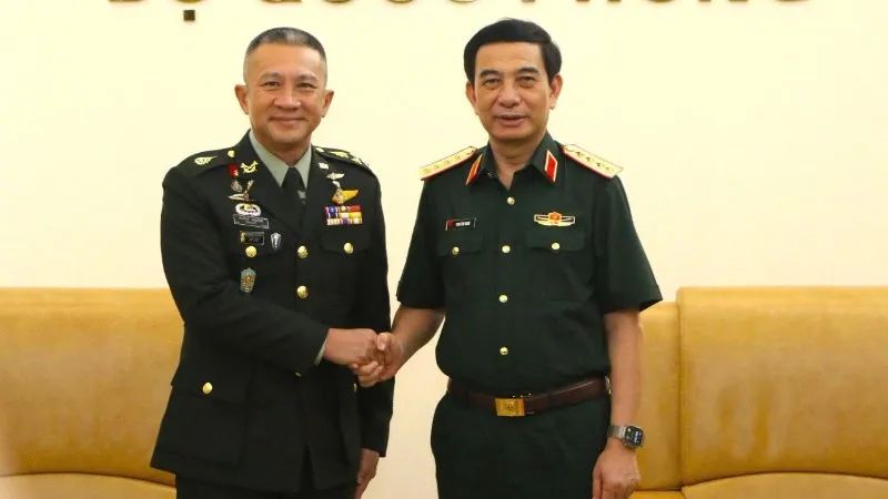 Bộ trưởng Phan Văn Giang tiếp Đại tướng Songwit Noonpackdee. Ảnh: BÁO NHÂN DÂN Bộ trưởng Phan Văn Giang tiếp Đại tướng Songwit Noonpackdee. Ảnh: BÁO NHÂN DÂN