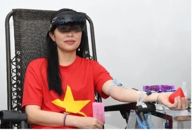 Công nghệ thực tế ảo tích hợp giúp người hiến máu giảm căng thẳng Công nghệ thực tế ảo tích hợp giúp người hiến máu giảm căng thẳng