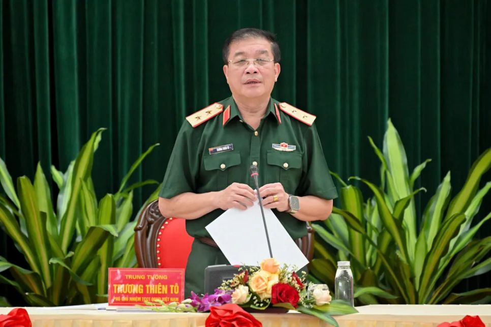 Trung tướng Trương Thiên Tô chủ trì và kết luận hội nghị. Ảnh: Đ.T Trung tướng Trương Thiên Tô chủ trì và kết luận hội nghị. Ảnh: Đ.T