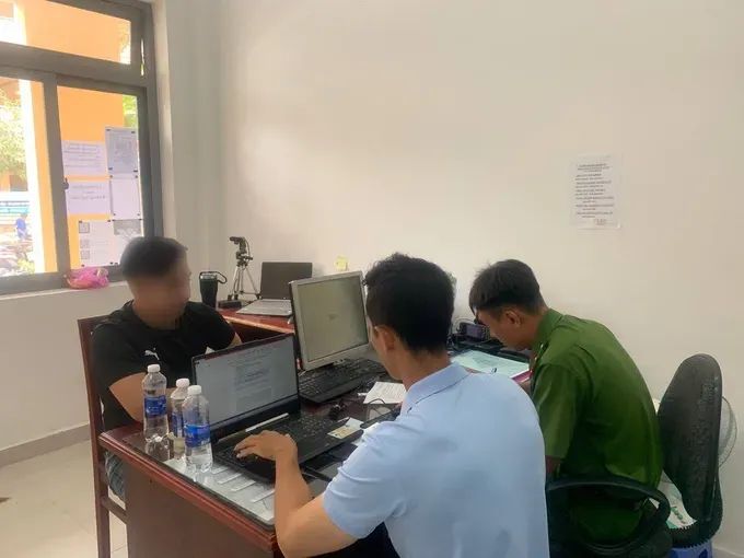 Công an TPHCM từng xử lý nhiều trường hợp đăng tải, phát tán thông tin giả, tin sai sự thật Công an TPHCM từng xử lý nhiều trường hợp đăng tải, phát tán thông tin giả, tin sai sự thật