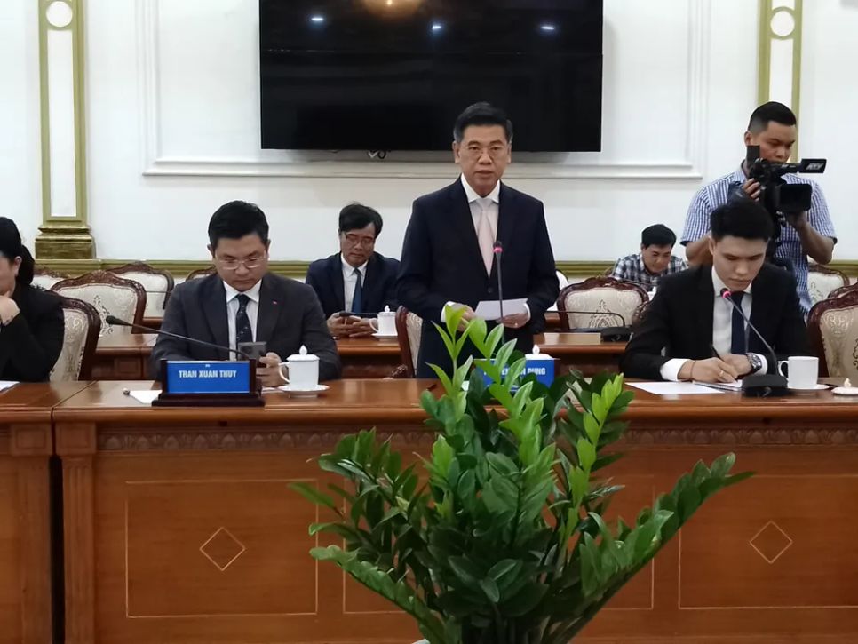 Phó Chủ tịch UBND TPHCM Nguyễn Văn Dũng phát biểu. Ảnh: MINH CHÂU Phó Chủ tịch UBND TPHCM Nguyễn Văn Dũng phát biểu. Ảnh: MINH CHÂU