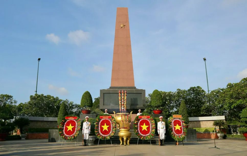 Nghĩa trang Liệt sĩ TPHCM những ngày tháng Bảy. Ảnh: DŨNG PHƯƠNG Nghĩa trang Liệt sĩ TPHCM những ngày tháng Bảy. Ảnh: DŨNG PHƯƠNG