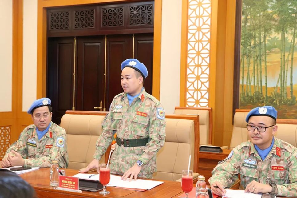 Trung tá Hoàng Quốc An phát biểu nhận nhiệm vụ. Ảnh: BQP
