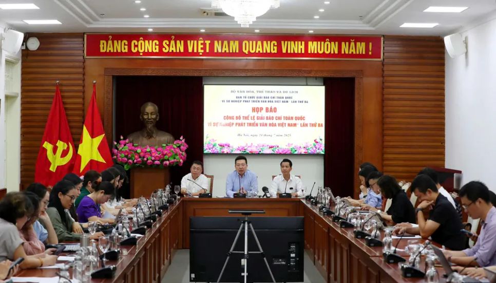 Công bố Thể lệ Giải Báo chí toàn quốc “Vì sự nghiệp phát triển Văn hóa Việt Nam” Công bố Thể lệ Giải Báo chí toàn quốc “Vì sự nghiệp phát triển Văn hóa Việt Nam”