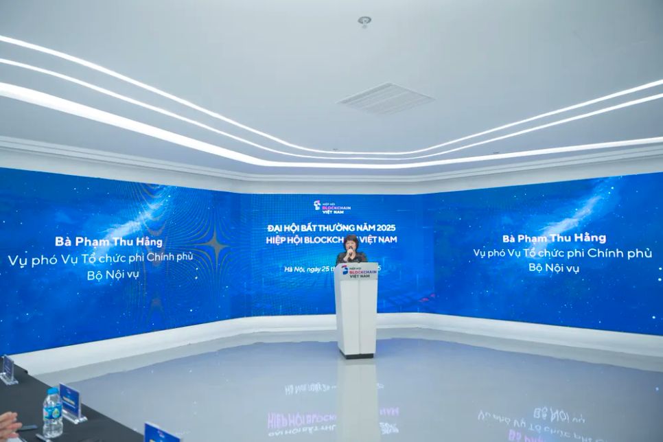 Bà Phạm Thu Hằng, Phó Vụ trưởng Vụ Tổ chức phi Chính phủ, Bộ Nội vụ, đề xuất VBA sớm ban hành sớm Quy tắc đạo đức nghề nghiệp Bà Phạm Thu Hằng, Phó Vụ trưởng Vụ Tổ chức phi Chính phủ, Bộ Nội vụ, đề xuất VBA sớm ban hành sớm Quy tắc đạo đức nghề nghiệp