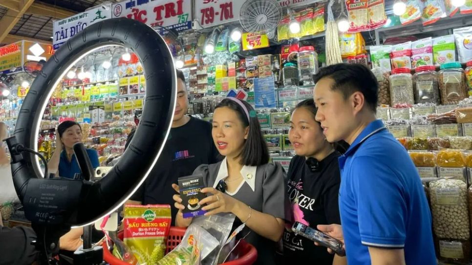 Một phiên livestream sản phẩm Một phiên livestream sản phẩm