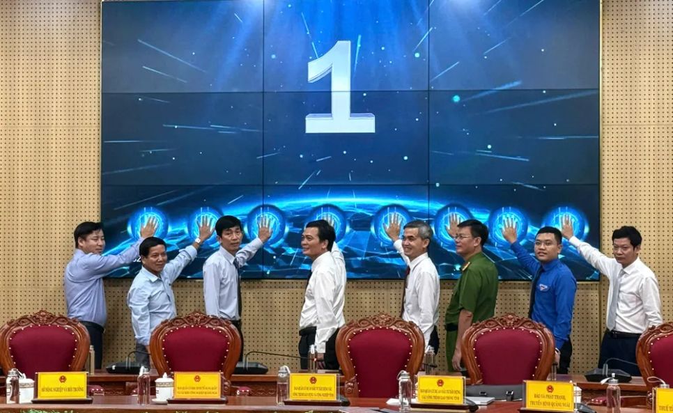 Quảng Ngãi phát động phong trào “Bình dân học vụ số” Quảng Ngãi phát động phong trào “Bình dân học vụ số”