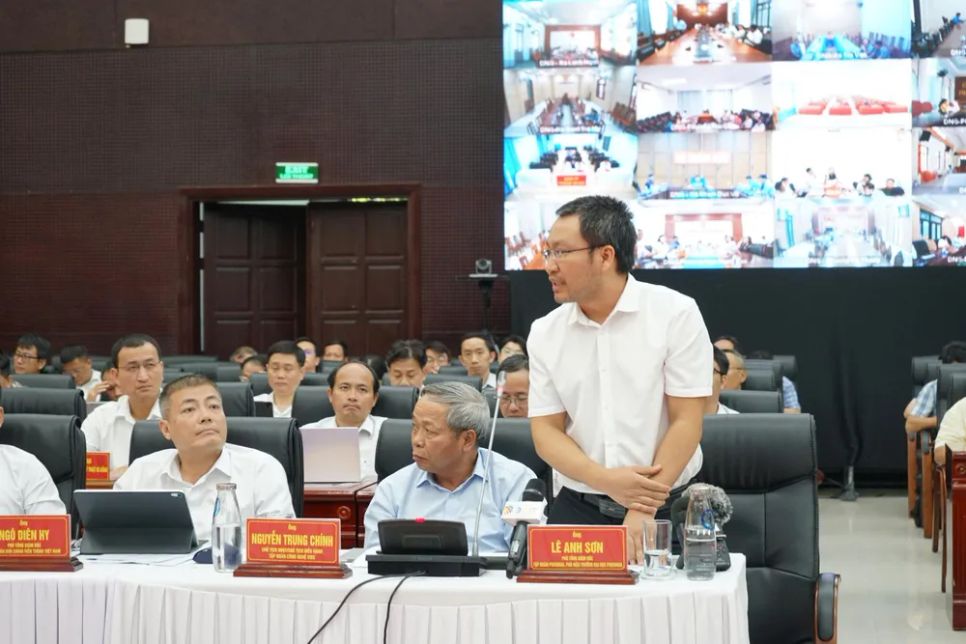 Đại diện doanh nghiệp chia sẻ. Ảnh: XUÂN QUỲNH Đại diện doanh nghiệp chia sẻ. Ảnh: XUÂN QUỲNH