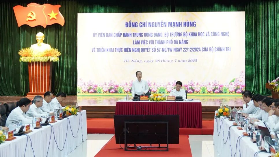 Toàn cảnh buổi làm việc. Ảnh: XUÂN QUỲNH Toàn cảnh buổi làm việc. Ảnh: XUÂN QUỲNH