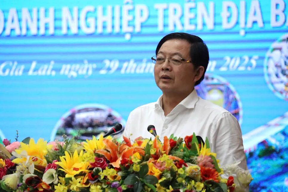 Đồng chí Hồ Quốc Dũng, Bí thư Tỉnh ủy Gia Lai nêu ra hàng loạt cam kết để phục vụ doanh nghiệp. Ảnh: HỮU PHÚC