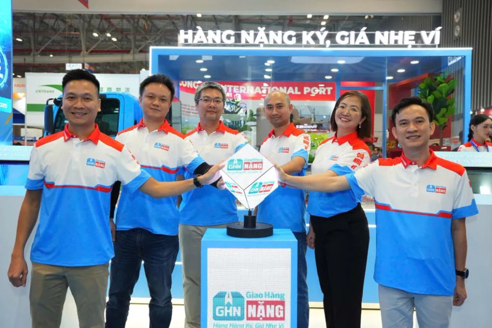 Ra mắt thương hiệu vận chuyển “Giao Hàng Nặng” tại Triển lãm ViLOG 2025 Ra mắt thương hiệu vận chuyển “Giao Hàng Nặng” tại Triển lãm ViLOG 2025