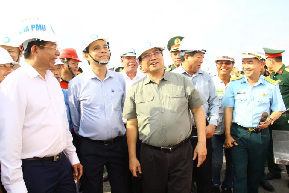 Thủ tướng Phạm Minh Chính kiểm tra tiến độ sân bay Long Thành Thủ tướng Phạm Minh Chính kiểm tra tiến độ sân bay Long Thành