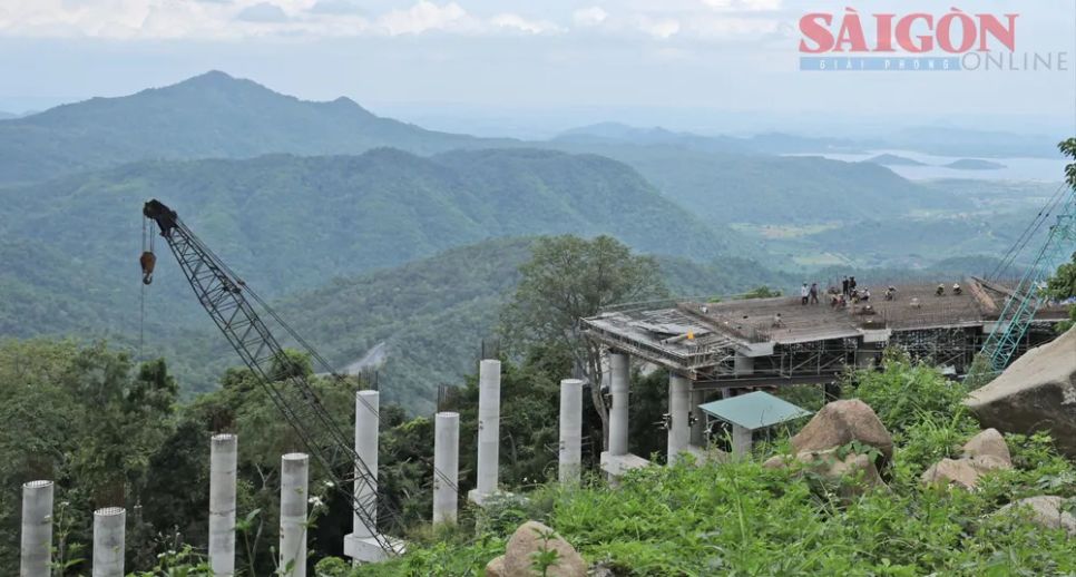 Một số hạng mục tại dự án vẫn còn ngổn ngang trong khi kế hoạch phải hoàn thành trong năm 2025 Một số hạng mục tại dự án vẫn còn ngổn ngang trong khi kế hoạch phải hoàn thành trong năm 2025