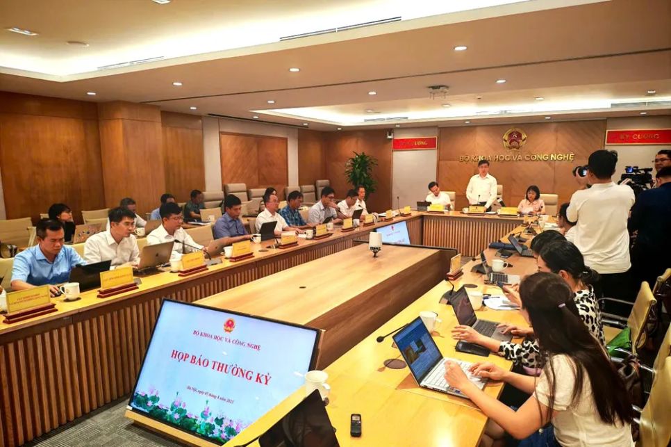 Quang cảnh cuộc họp báo