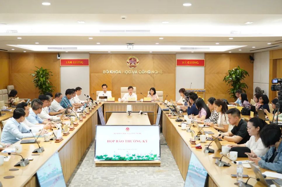 Quang cảnh họp báo