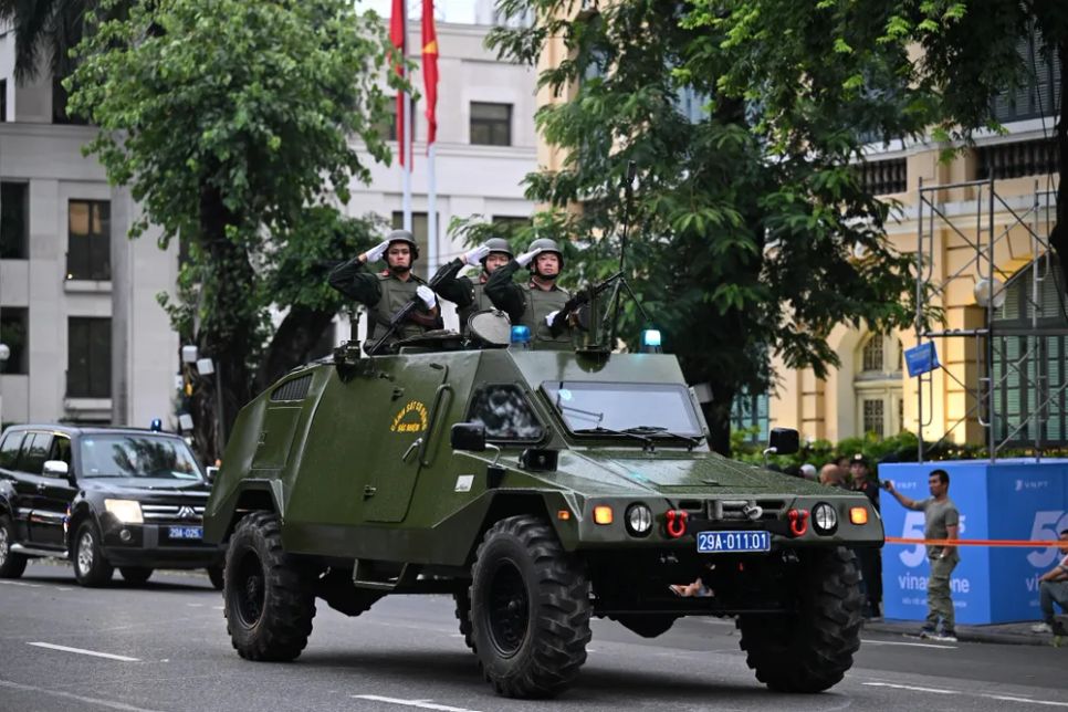 Bên cạnh đó, Công an TP Hà Nội cũng tổ chức tổng duyệt các phương tiện phục vụ cho nhiệm vụ đảm bảo ANTT