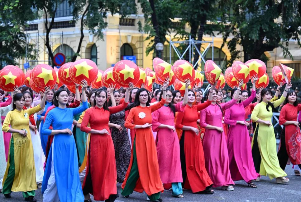 Hà Nội tổng duyệt đội ngũ, diễu hành Lễ ra quân đảm bảo ANTT cho A80