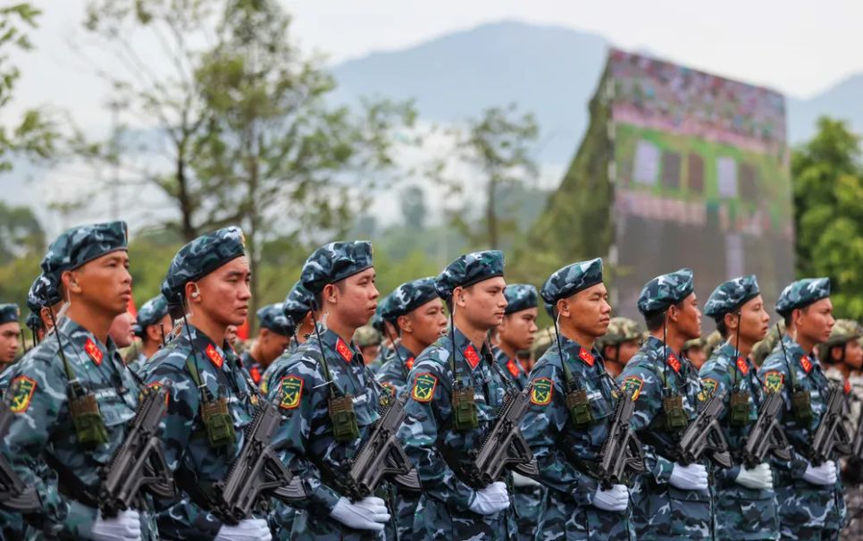Lãnh đạo Tổng cục Chính trị kiểm tra, động viên các lực lượng luyện tập tham gia diễu binh, diễu hành Lãnh đạo Tổng cục Chính trị kiểm tra, động viên các lực lượng luyện tập tham gia diễu binh, diễu hành