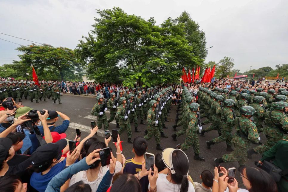 Lãnh đạo Tổng cục Chính trị kiểm tra, động viên các lực lượng luyện tập tham gia diễu binh, diễu hành Lãnh đạo Tổng cục Chính trị kiểm tra, động viên các lực lượng luyện tập tham gia diễu binh, diễu hành