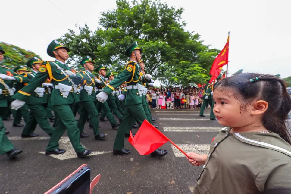 Lãnh đạo Tổng cục Chính trị kiểm tra, động viên các lực lượng luyện tập tham gia diễu binh, diễu hành Lãnh đạo Tổng cục Chính trị kiểm tra, động viên các lực lượng luyện tập tham gia diễu binh, diễu hành