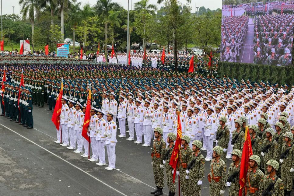 Lãnh đạo Tổng cục Chính trị kiểm tra, động viên các lực lượng luyện tập tham gia diễu binh, diễu hành Lãnh đạo Tổng cục Chính trị kiểm tra, động viên các lực lượng luyện tập tham gia diễu binh, diễu hành