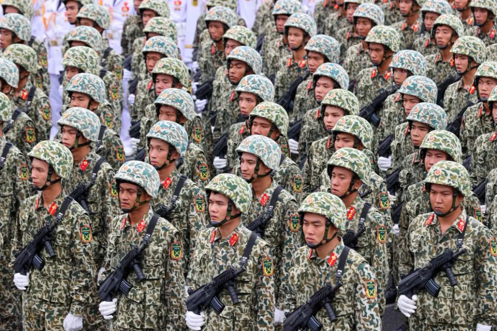 Lãnh đạo Tổng cục Chính trị kiểm tra, động viên các lực lượng luyện tập tham gia diễu binh, diễu hành Lãnh đạo Tổng cục Chính trị kiểm tra, động viên các lực lượng luyện tập tham gia diễu binh, diễu hành