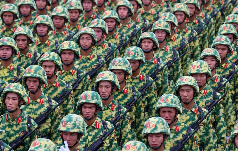 Lãnh đạo Tổng cục Chính trị kiểm tra, động viên các lực lượng luyện tập tham gia diễu binh, diễu hành Lãnh đạo Tổng cục Chính trị kiểm tra, động viên các lực lượng luyện tập tham gia diễu binh, diễu hành