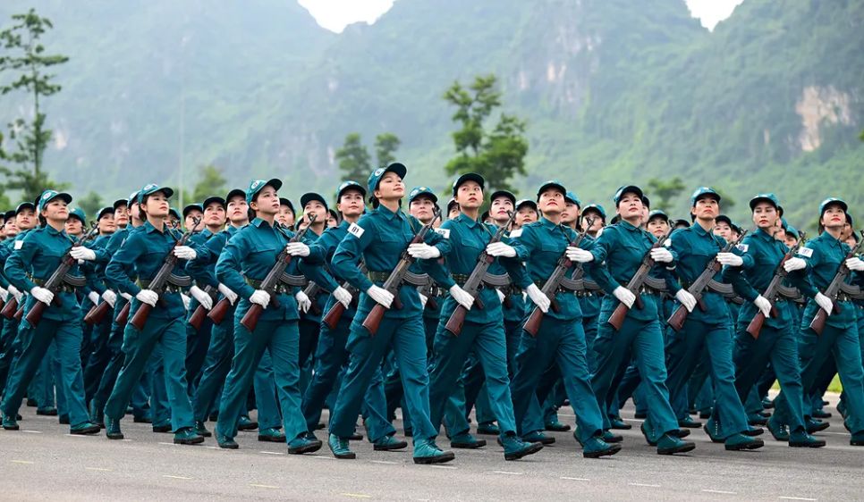 Khối Dân quân miền Bắc tham gia hợp luyện Khối Dân quân miền Bắc tham gia hợp luyện