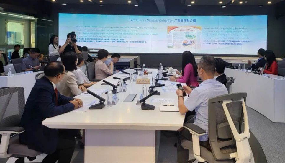 Đoàn Báo chí Việt Nam làm việc với nhật báo Quảng Tây (Trung Quốc) về ứng dụng AI vào hoạt động tác nghiệp báo chí Đoàn Báo chí Việt Nam làm việc với nhật báo Quảng Tây (Trung Quốc) về ứng dụng AI vào hoạt động tác nghiệp báo chí