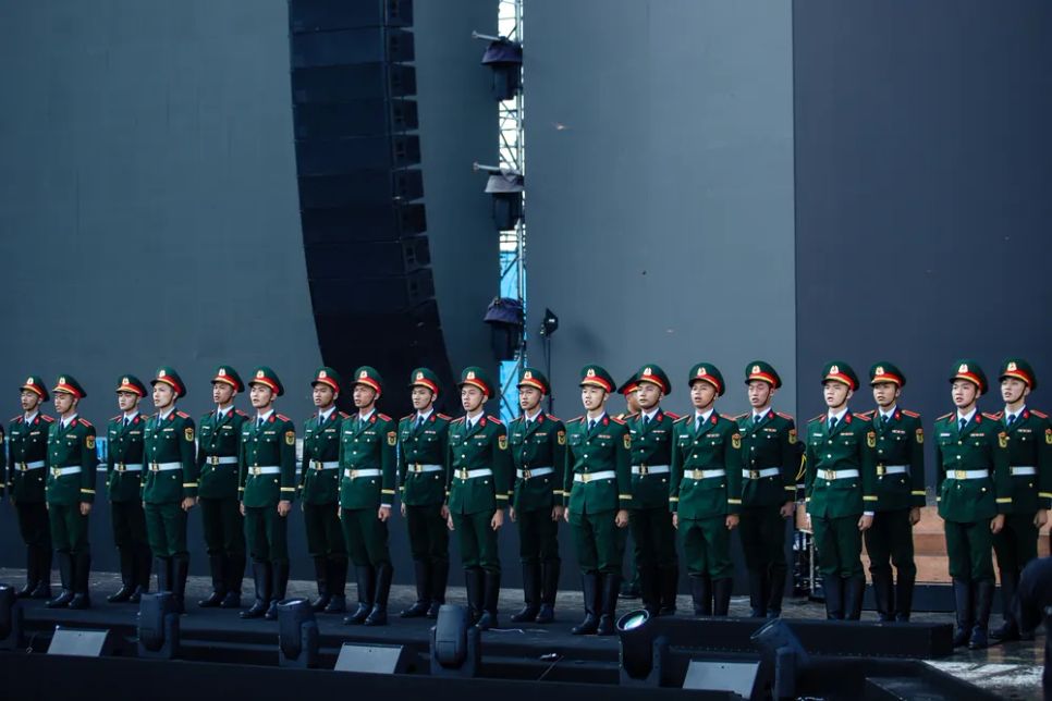Đây là những quân nhân được lựa chọn từ hàng nghìn cán bộ, giảng viên, học viên của Trường Sĩ quan Lục quân 1, theo chỉ đạo của Bộ trưởng Bộ Quốc phòng