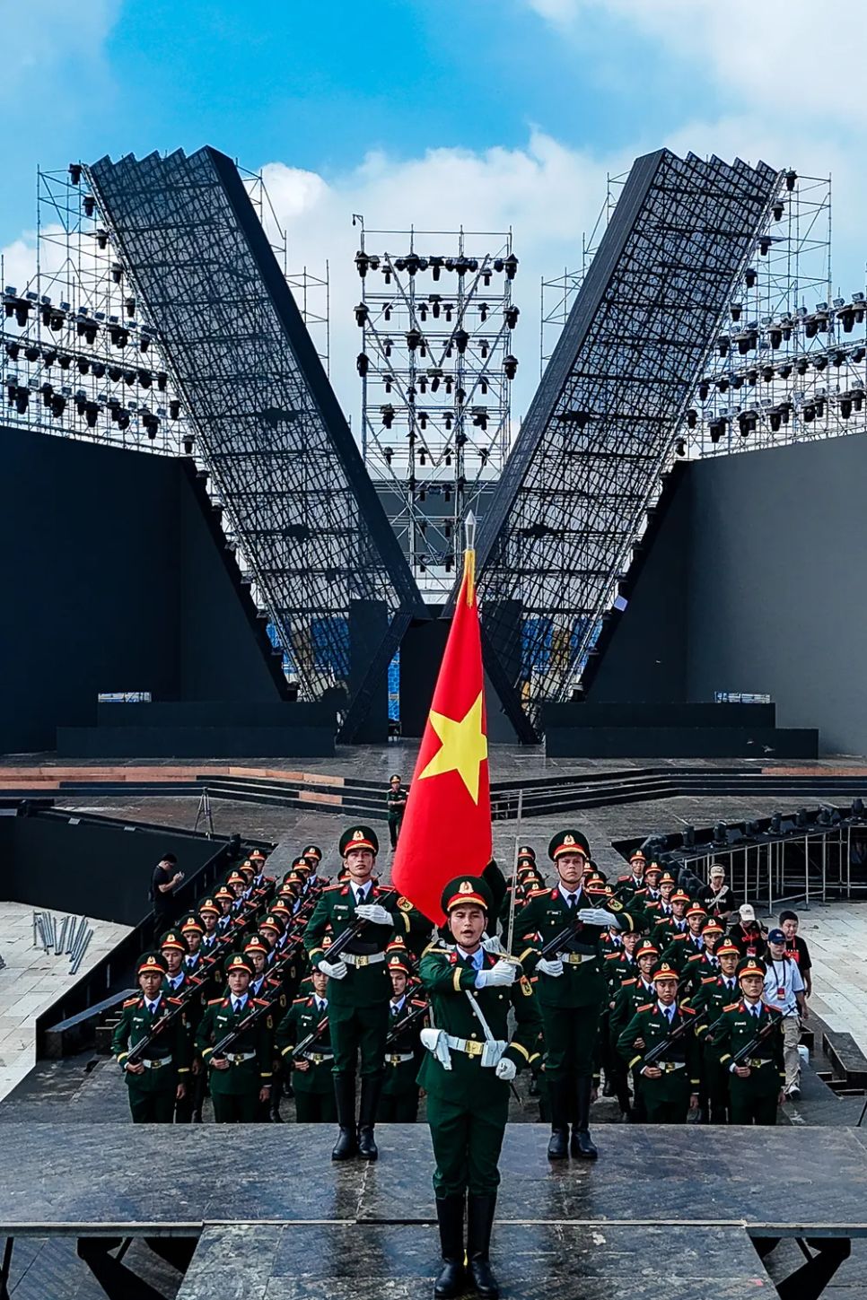 Sáng 8-8, 68 quân nhân đang tích cực luyện tập