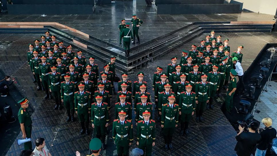 Tái hiện hình ảnh duyệt binh trên Quảng trường Đỏ tại concert Quốc gia 