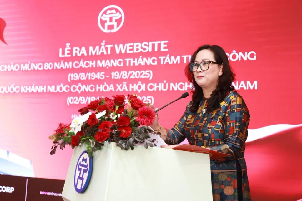 Bà Nguyễn Thị Mai Hương, Phó Giám đốc Sở Văn hóa và Thể thao Hà Nội phát biểu tại buổi lễ