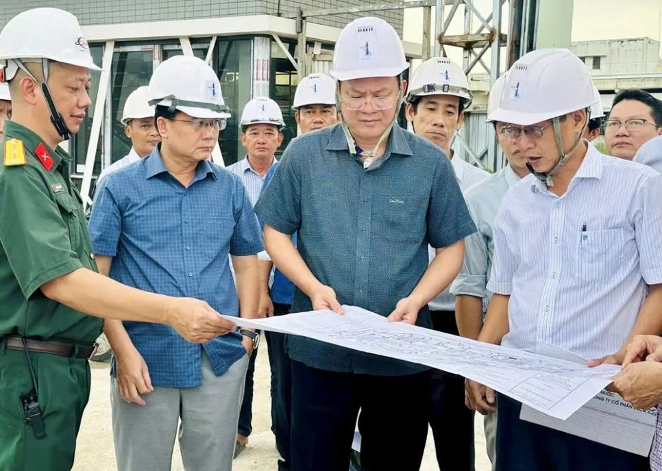 Bí thư Tỉnh ủy Cà Mau Nguyễn Hồ Hải kiểm tra tiến độ thi công Bệnh viện Đa khoa Cà Mau Bí thư Tỉnh ủy Cà Mau Nguyễn Hồ Hải kiểm tra tiến độ thi công Bệnh viện Đa khoa Cà Mau