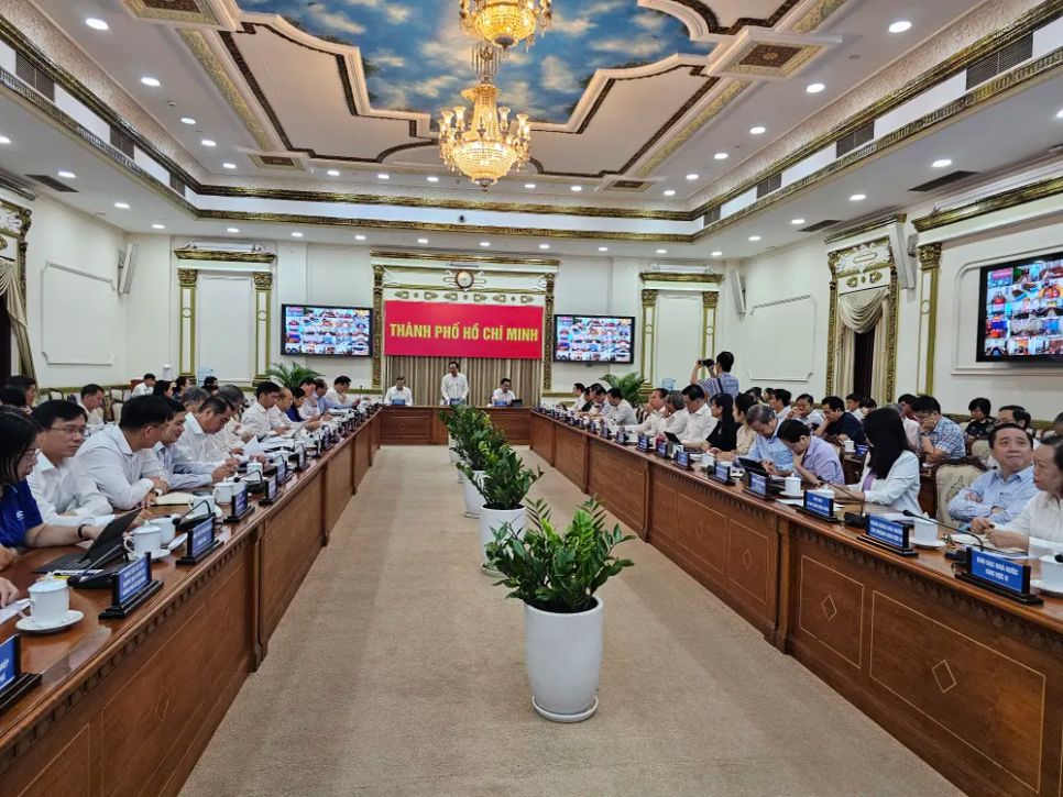 Quang cảnh phiên họp sáng 9-8. Ảnh: <span style=